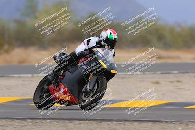 media/Sep-10-2022-SoCal Trackdays (Sat) [[a5bf35bb4a]]/Turn 6 (1140am)/